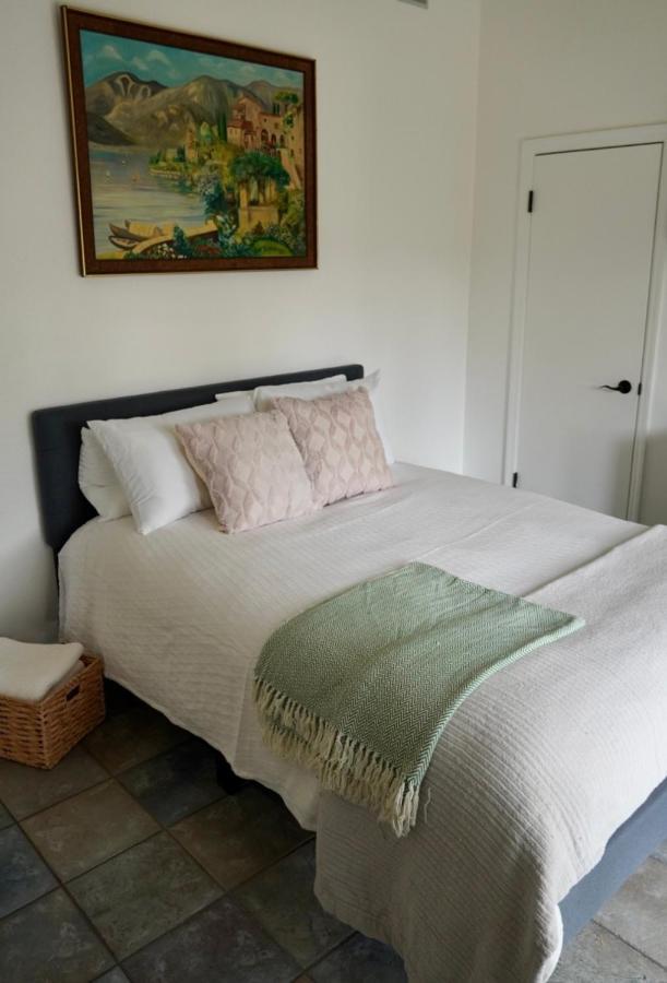 Cozy Family Hideaway, Sleeps 8, 4 Tv'S Yard, Shops Vila Simi Valley Exterior foto